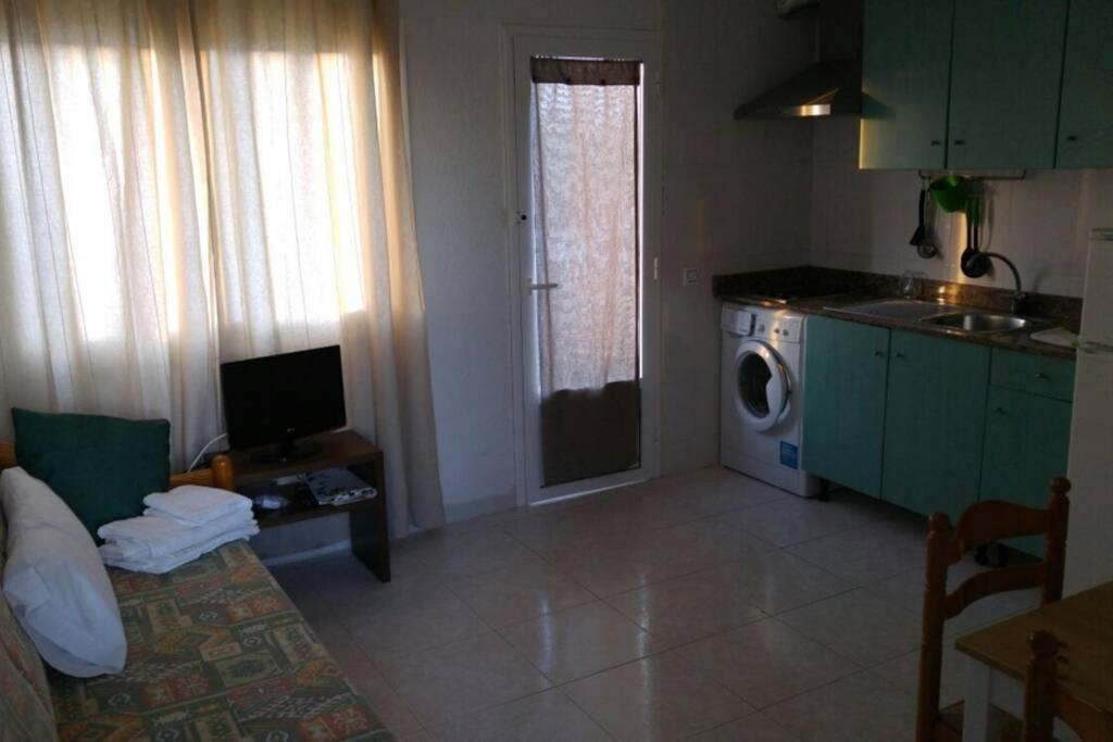Tranquilo Apartamento Con Preciosa Cala En La Puerta Ciutadella  Εξωτερικό φωτογραφία